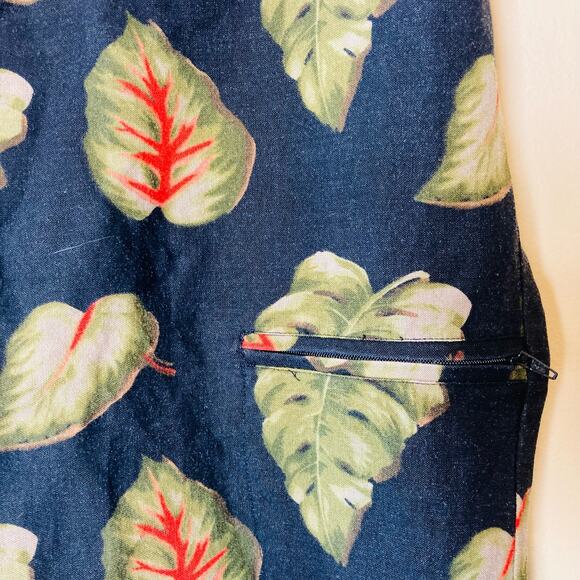 Tropical Elephant Ear Linen Rayon Blend Pant by David Paul Size 6 - Picture 7 of 11